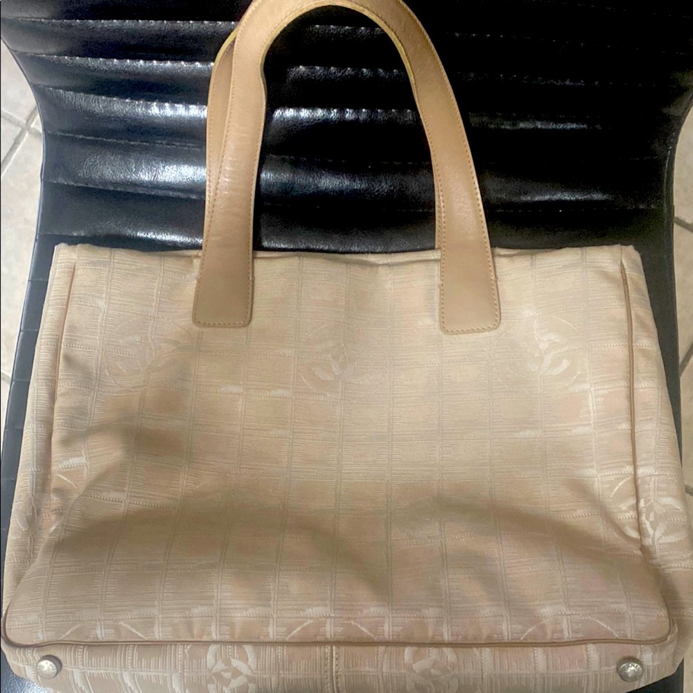 Chanel tote